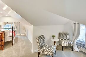 5 Mi to Mall of America: South Minneapolis Home