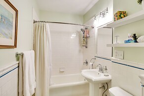 5 Mi to Mall of America: South Minneapolis Home