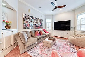 Walk to Top Attractions: Chic Home in Charlotte!