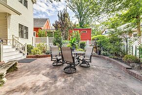 Walk to Top Attractions: Chic Home in Charlotte!