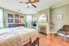 Walk to Top Attractions: Chic Home in Charlotte!