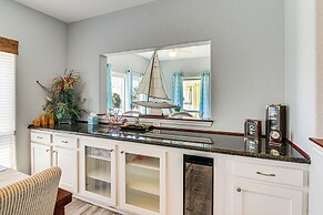 Walk to Beach: Home w/ 2 Decks in Galveston!