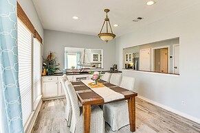 Walk to Beach: Home w/ 2 Decks in Galveston!