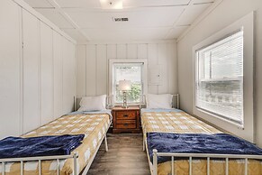 Walk to Dtwn Branson: Pet-friendly Home!