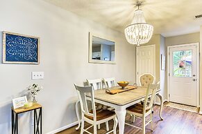 Pet-friendly Home w/ Yard & Fireplace in Lexington