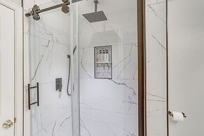 4 Mi to Gaylord Family Stadium: Norman Home