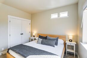 1 Mi to Pools: Chic Lava Hot Springs Home