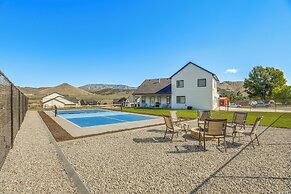 1 Mi to Pools: Chic Lava Hot Springs Home