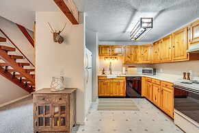 Bartlett Condo: 1 Mi to Attitash Mountain Resort!