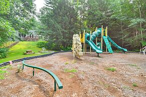 Bartlett Condo: 1 Mi to Attitash Mountain Resort!