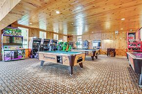 Bartlett Condo: 1 Mi to Attitash Mountain Resort!