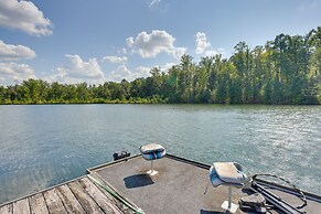 Fish, Swim & More: Lakefront Alabaster Home