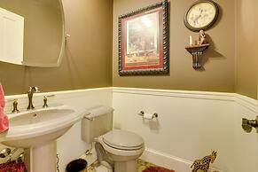 Fish, Swim & More: Lakefront Alabaster Home