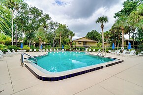 Condo w/ Pool & Beach Access Near Theme Park