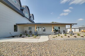 Iowa Family Home w/ Valley Views & Rooftop Deck