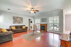~ 13 Mi to Ole Miss: Private Family-friendly Home!