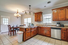 ~ 13 Mi to Ole Miss: Private Family-friendly Home!