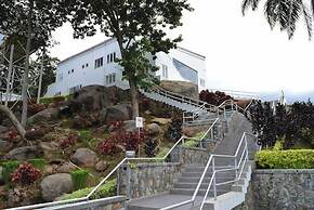 Summit Resort