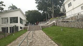 Summit Resort