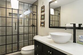 608 Avon Center Lodge 2 Bedroom Condo