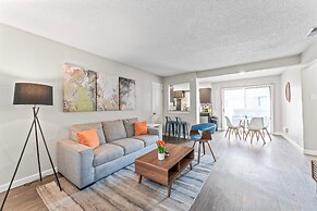 Spacious and Chic King Bed 2BR Suite 5 Min to DT