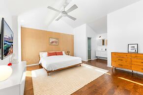 Close to Domain DT Shopping Chic Serene 3BR