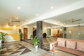 Lime Tree Hotel & One BHK Serviced Apartment - Noida Sector 50 Metro
