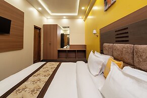 Lime Tree Hotel & One BHK Serviced Apartment - Noida Sector 50 Metro