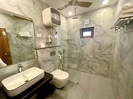 Lime Tree Hotel & One BHK Serviced Apartment - Noida Sector 50 Metro