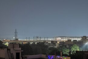 Lime Tree Hotel & One BHK Serviced Apartment - Noida Sector 50 Metro