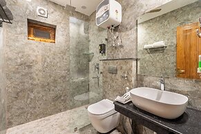 Lime Tree Hotel & One BHK Serviced Apartment - Noida Sector 50 Metro