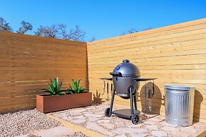 Romantic Luxury Retreat-hot/cold pool & sauna