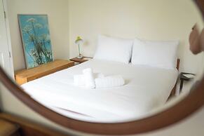 1BD Flat Stoke Newington Well Connected City Centre