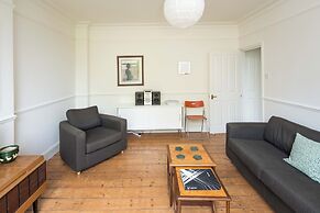 1BD Flat Stoke Newington Well Connected City Centre