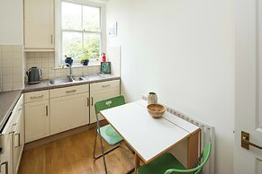 1BD Flat Stoke Newington Well Connected City Centre