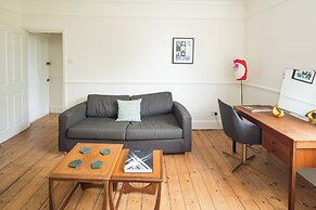 1BD Flat Stoke Newington Well Connected City Centre