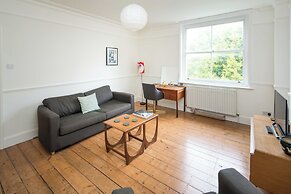 1BD Flat Stoke Newington Well Connected City Centre