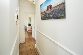 1BD Flat Stoke Newington Well Connected City Centre