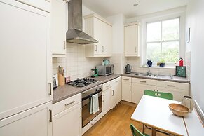 1BD Flat Stoke Newington Well Connected City Centre