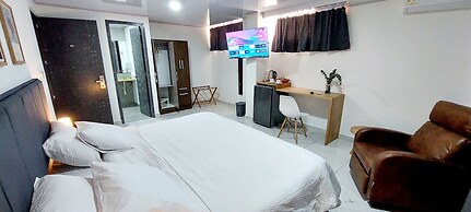 HOTEL A&A SANTA ALEJANDRIA