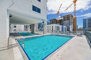 Luxury 3BR with Private Rooftop