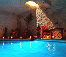 Mayan Majesty Boutique Hotel