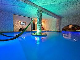 Mayan Majesty Boutique Hotel
