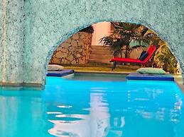 Mayan Majesty Boutique Hotel