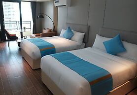 Golden Seagulls Hotel