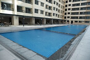 Golden Seagulls Hotel