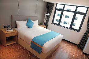 Golden Seagulls Hotel