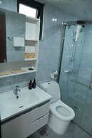 Golden Seagulls Hotel