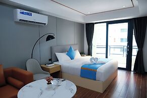 Golden Seagulls Hotel