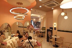 Golden Seagulls Hotel